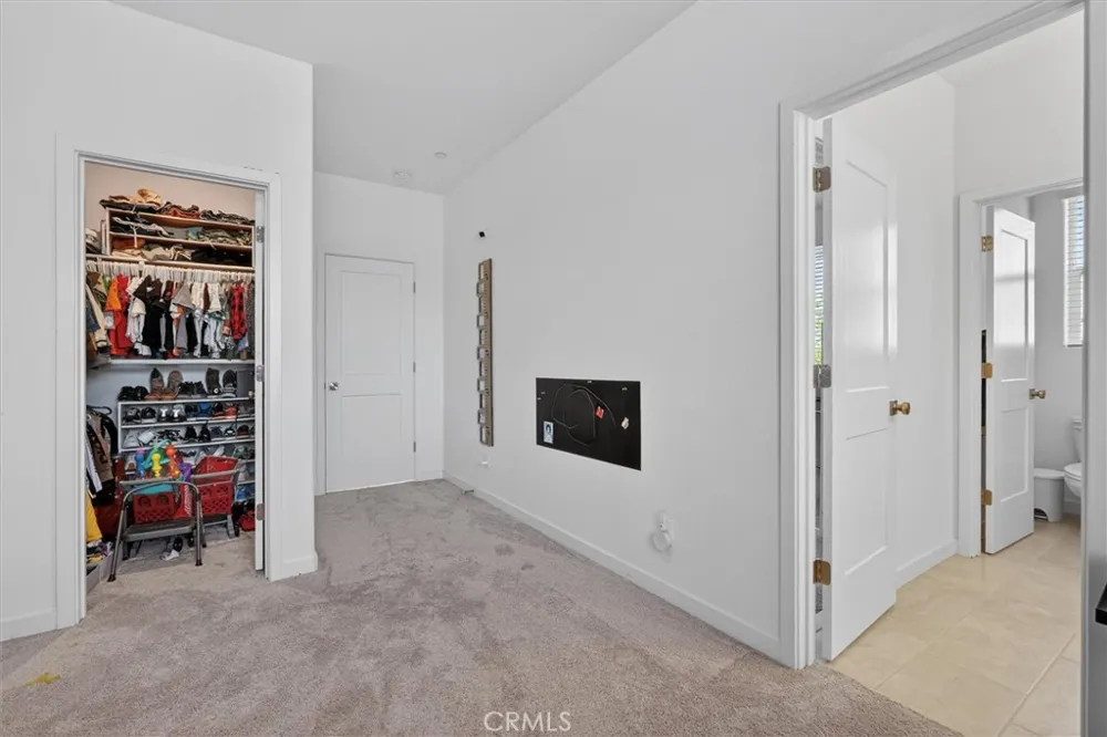 824 Katelyn Avenue Madera, CA 93636