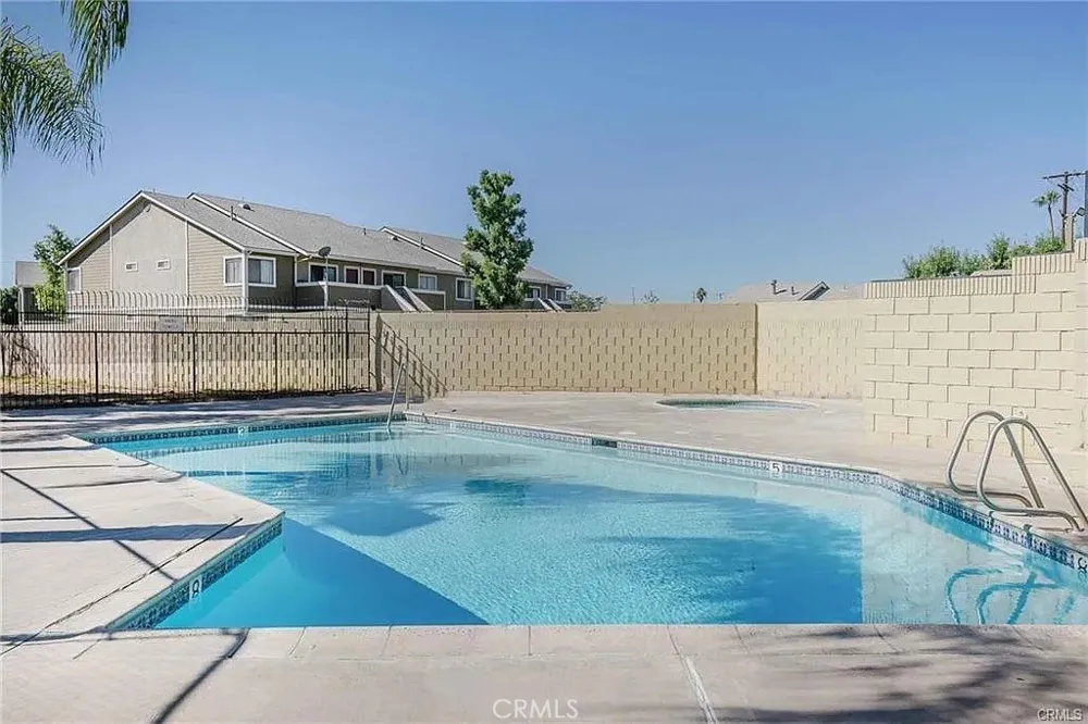 936 Fairway Drive #26 Colton, CA 92324