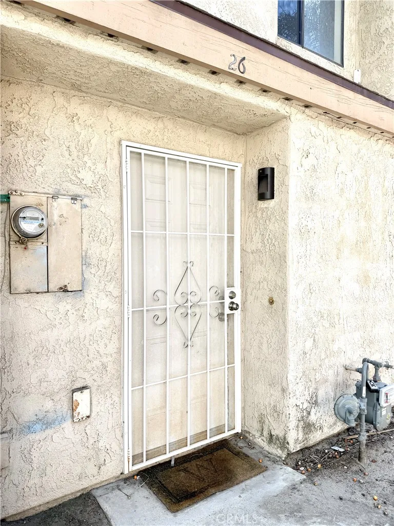 936 Fairway Drive #26 Colton, CA 92324