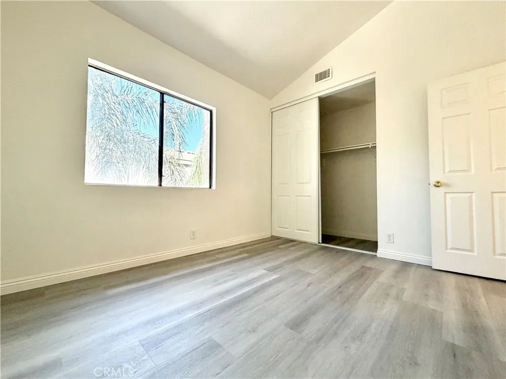 936 Fairway Drive #26 Colton, CA 92324