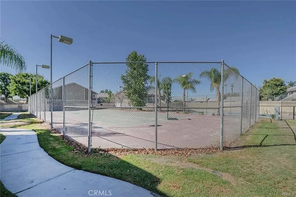 936 Fairway Drive #26 Colton, CA 92324