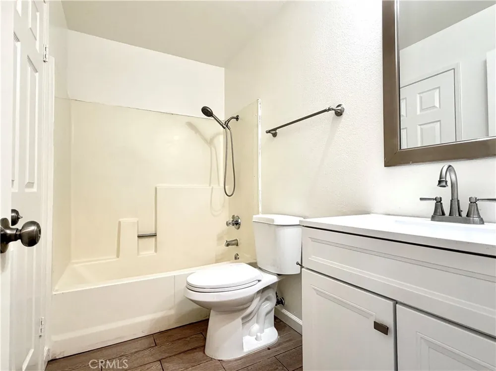 936 Fairway Drive #26 Colton, CA 92324