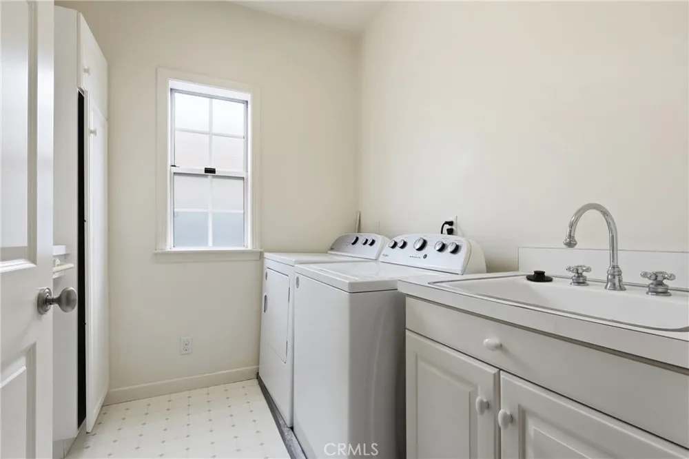 500 3rd Manhattan Beach, CA 90266