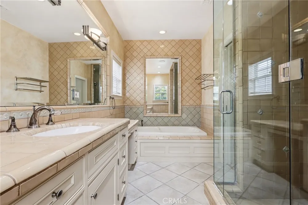 500 3rd Manhattan Beach, CA 90266