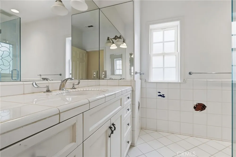 500 3rd Manhattan Beach, CA 90266