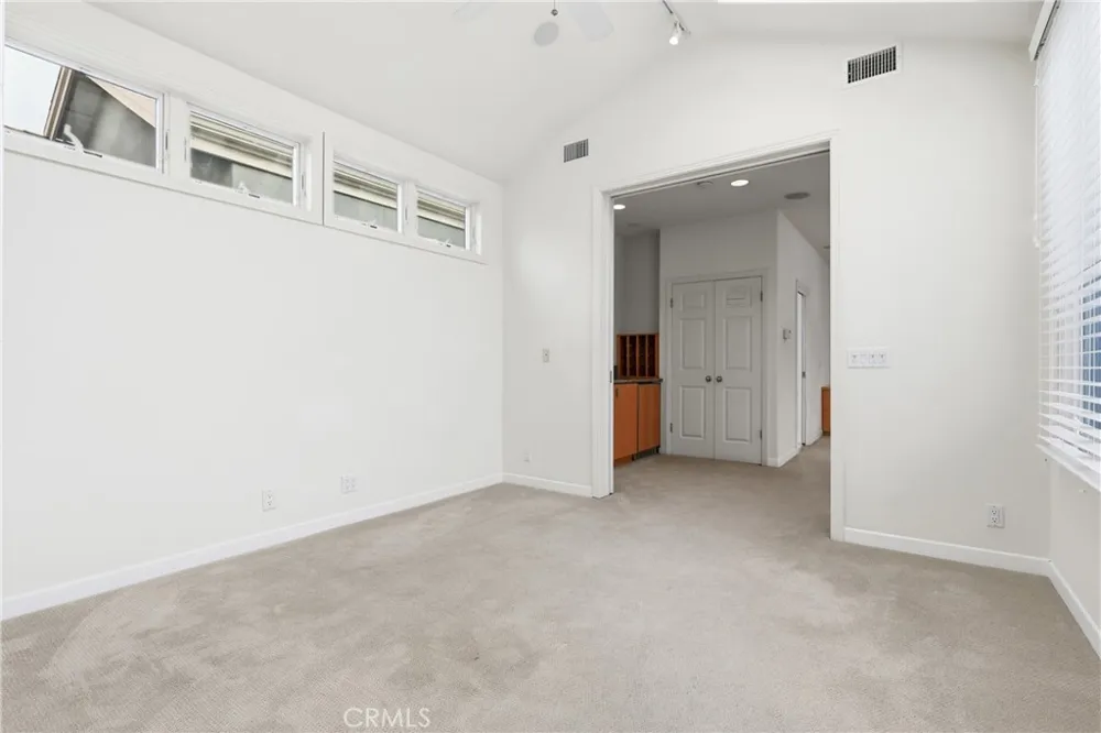 500 3rd Manhattan Beach, CA 90266