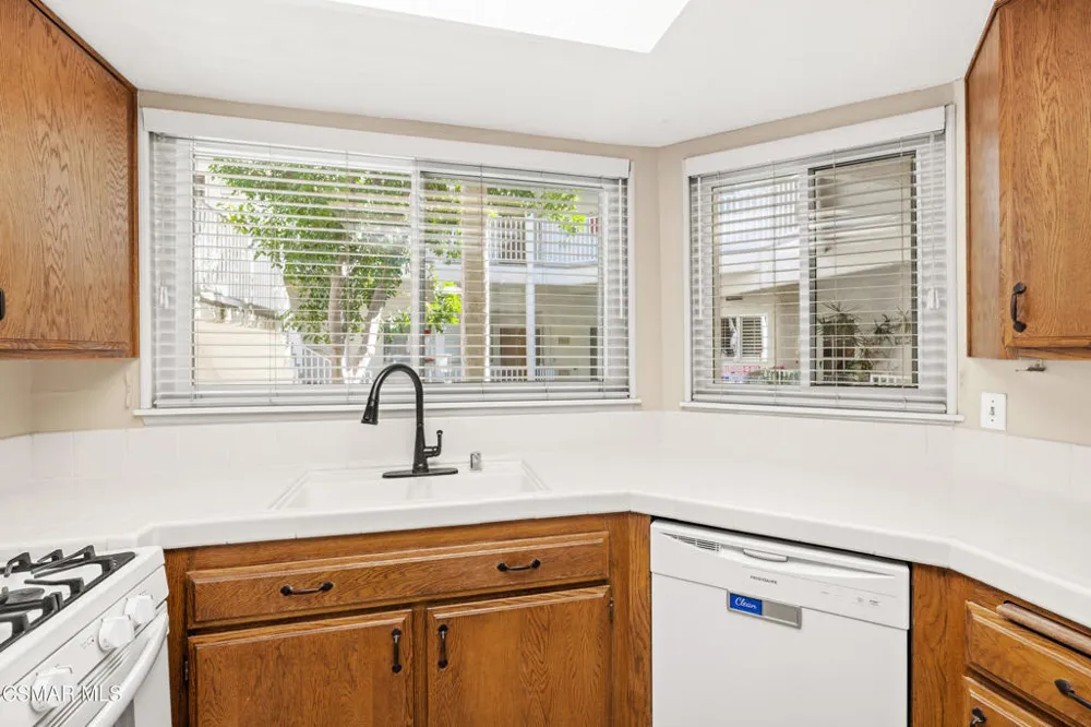 3354 Darby Street #313 Simi Valley, CA 93063