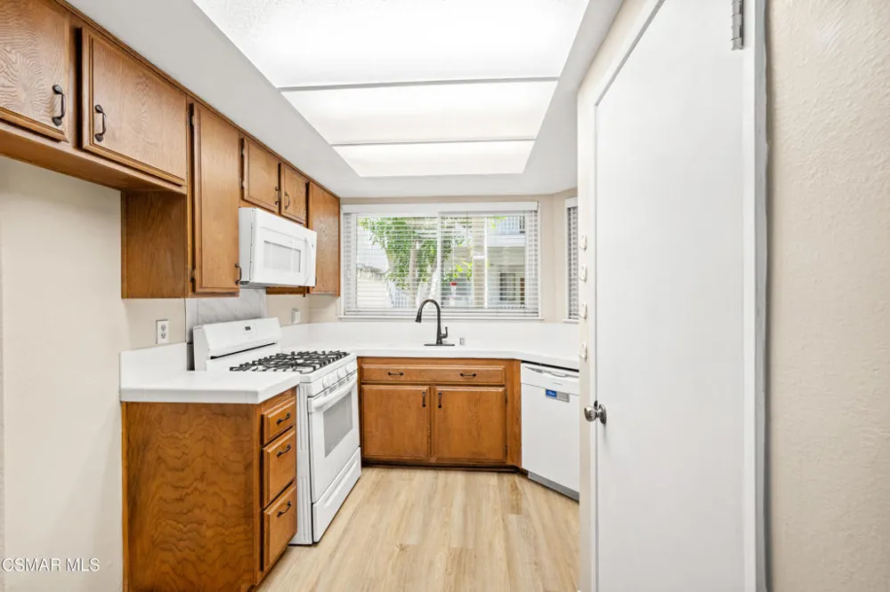3354 Darby Street #313 Simi Valley, CA 93063