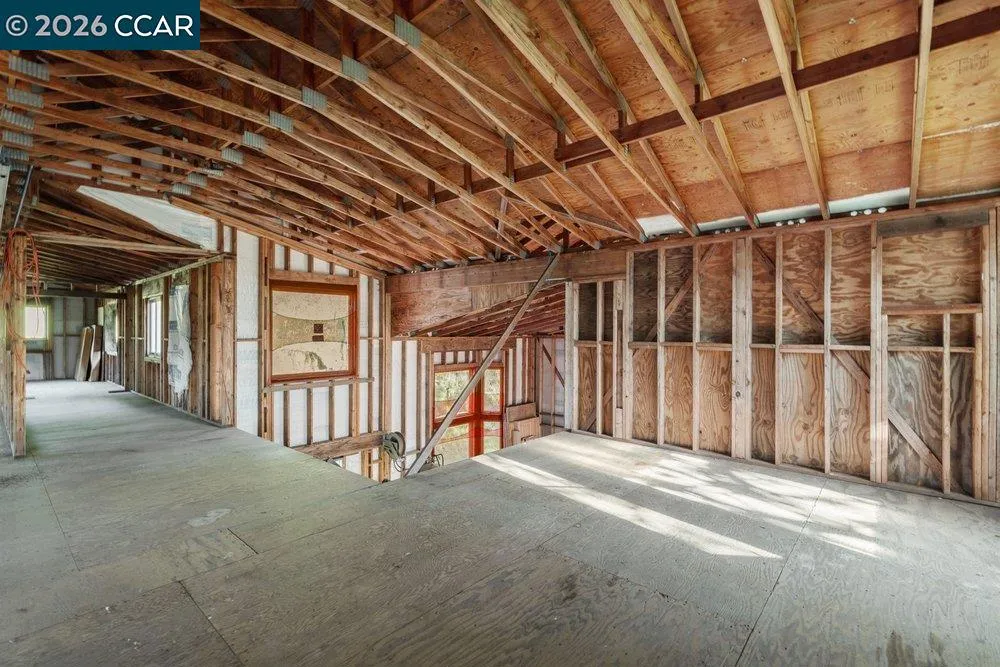 98 Oak Springs Dr Napa, CA 94558