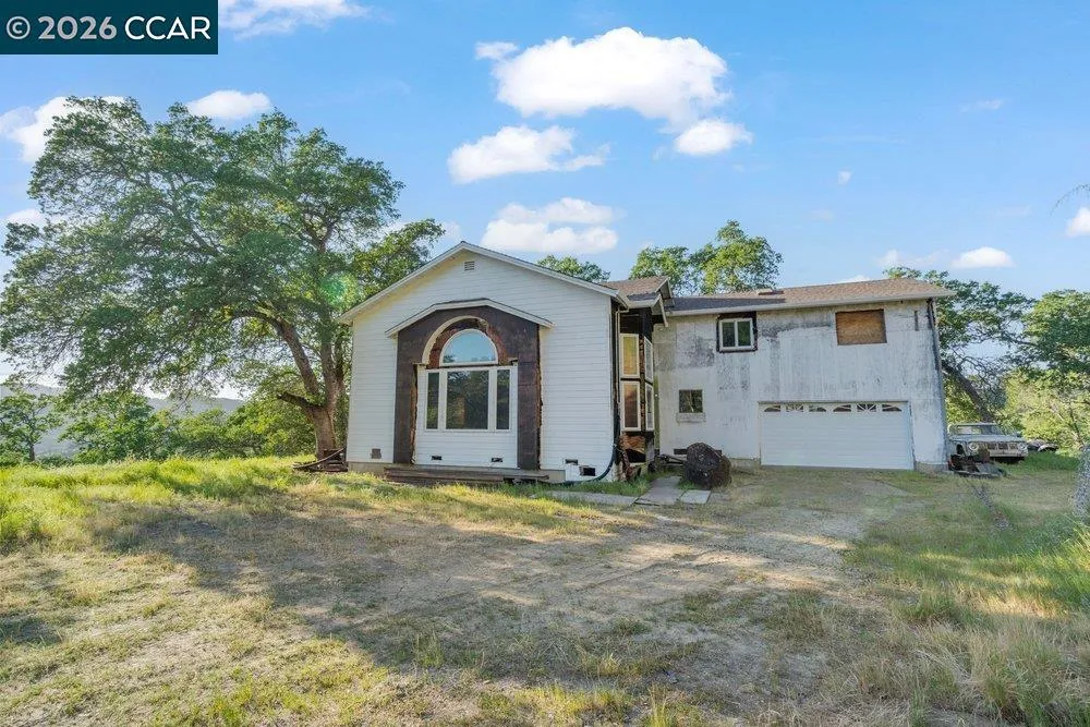 98 Oak Springs Dr Napa, CA 94558