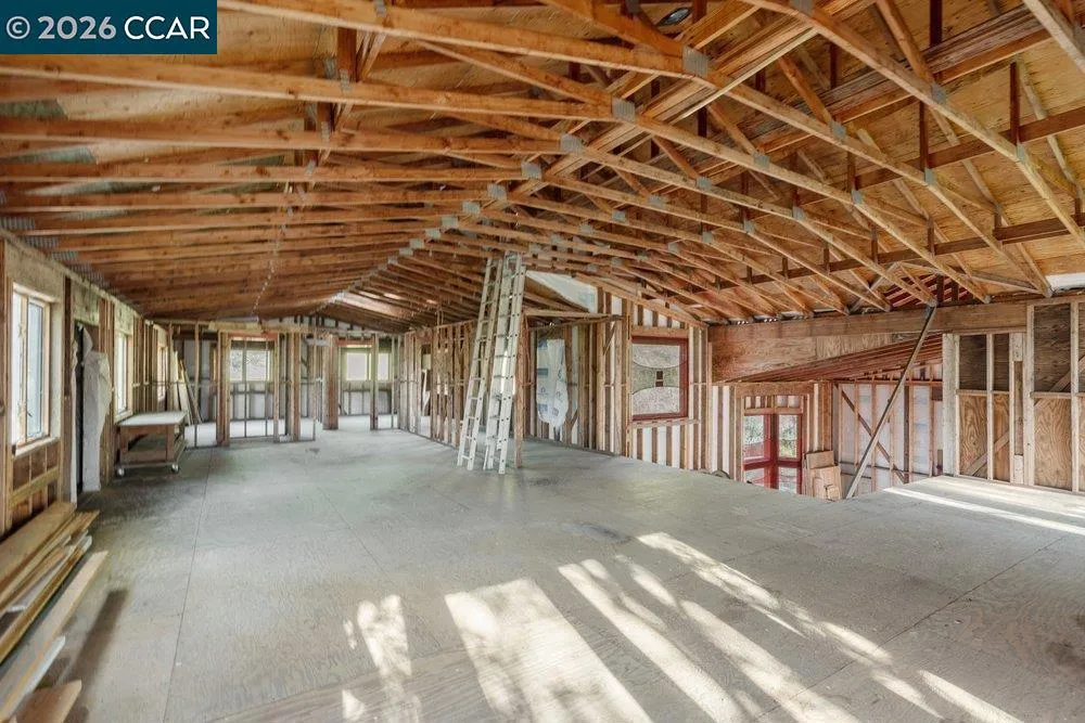 98 Oak Springs Dr Napa, CA 94558