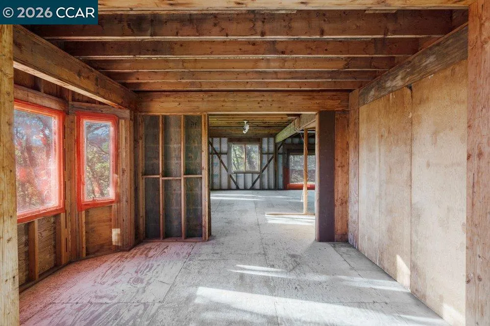 98 Oak Springs Dr Napa, CA 94558