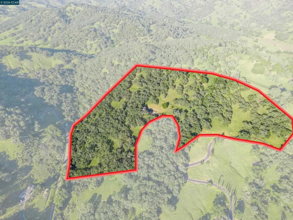98 Oak Springs Dr Napa, CA 94558