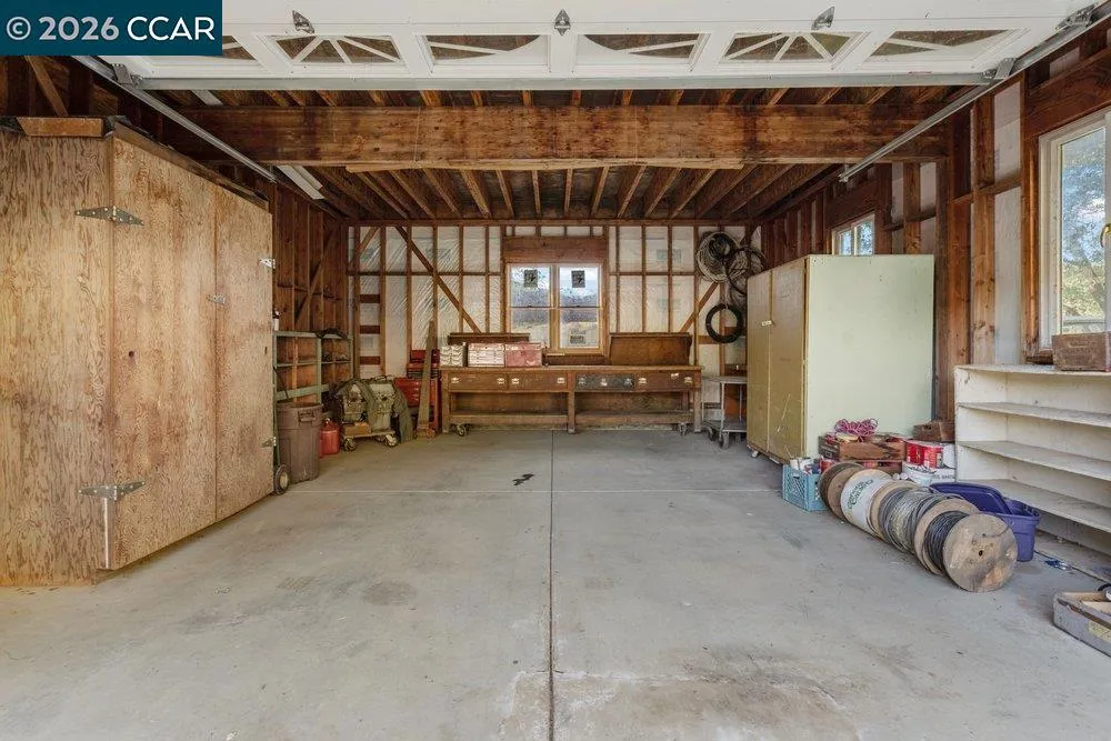 98 Oak Springs Dr Napa, CA 94558