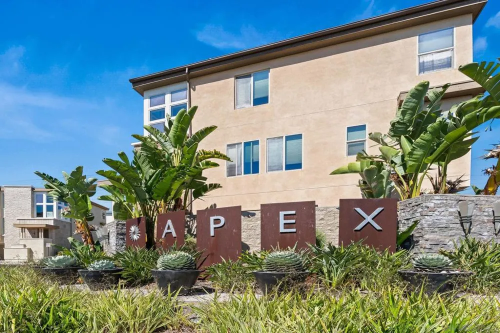 8336 Summit Way San Diego, CA 92108