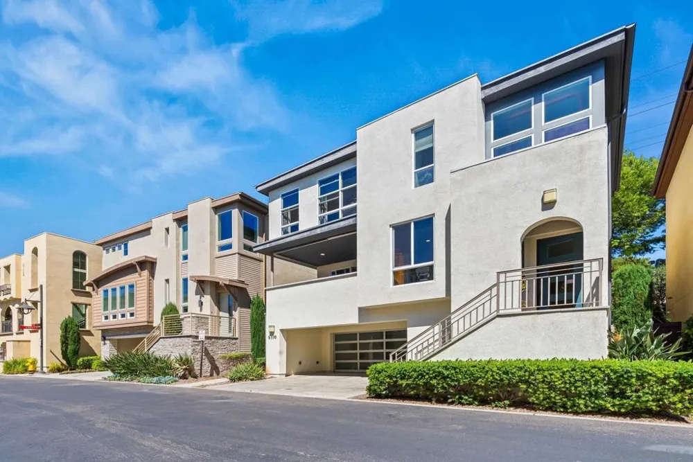 8336 Summit Way San Diego, CA 92108