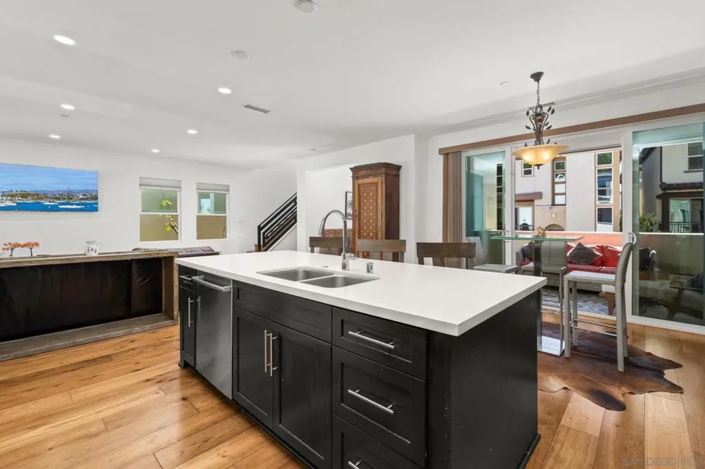 8336 Summit Way San Diego, CA 92108