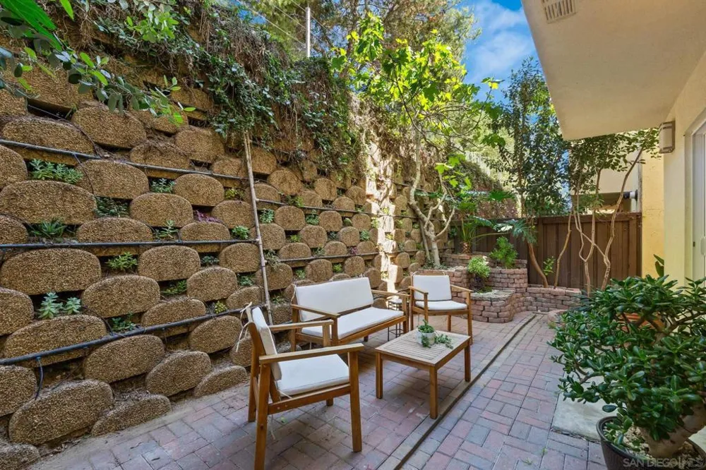 8336 Summit Way San Diego, CA 92108