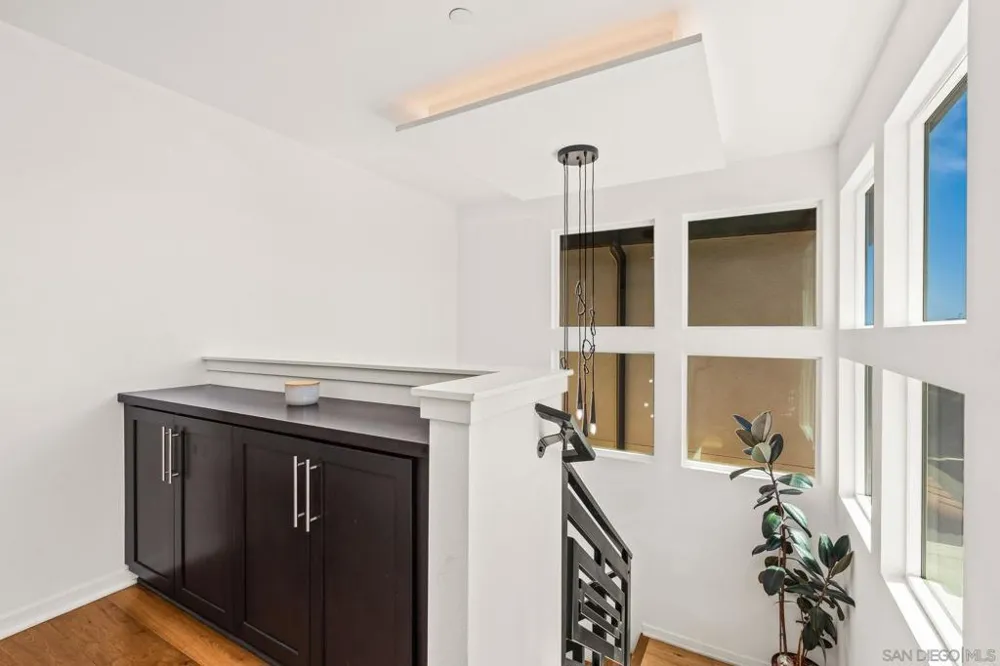 8336 Summit Way San Diego, CA 92108