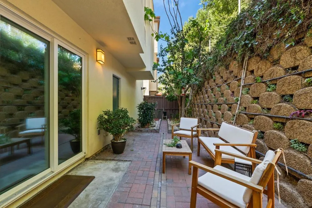 8336 Summit Way San Diego, CA 92108