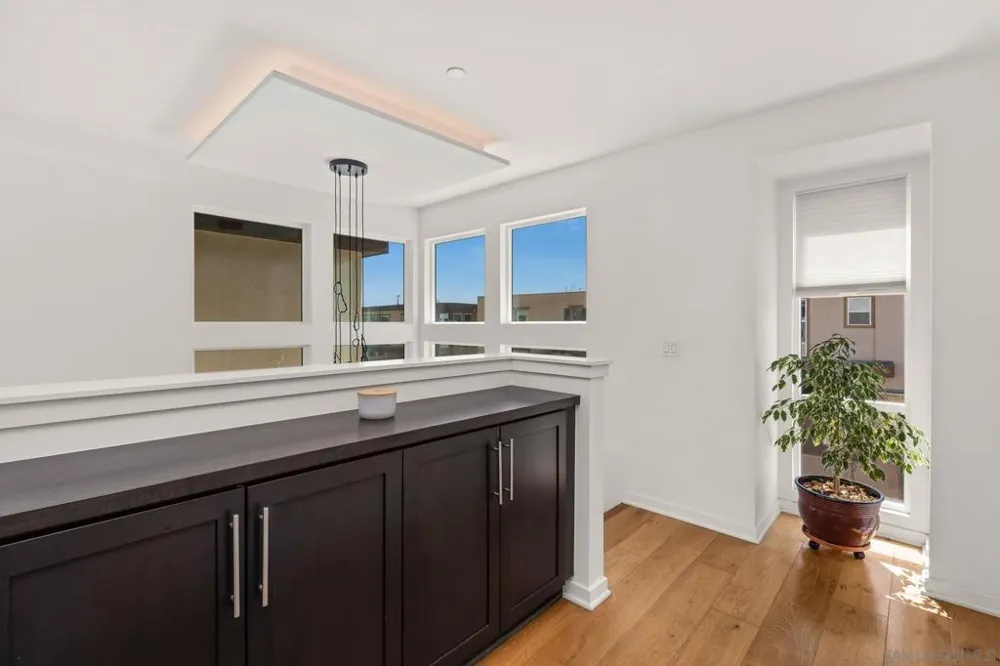 8336 Summit Way San Diego, CA 92108