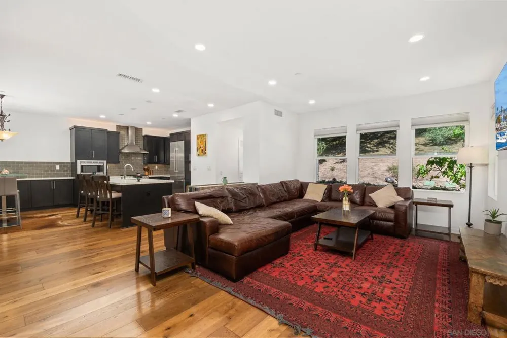 8336 Summit Way San Diego, CA 92108