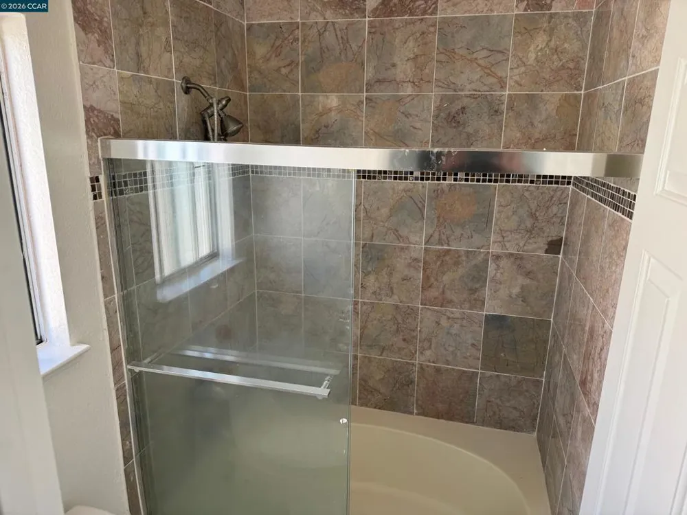 2268 Oak Hills Dr Pittsburg, CA 94565