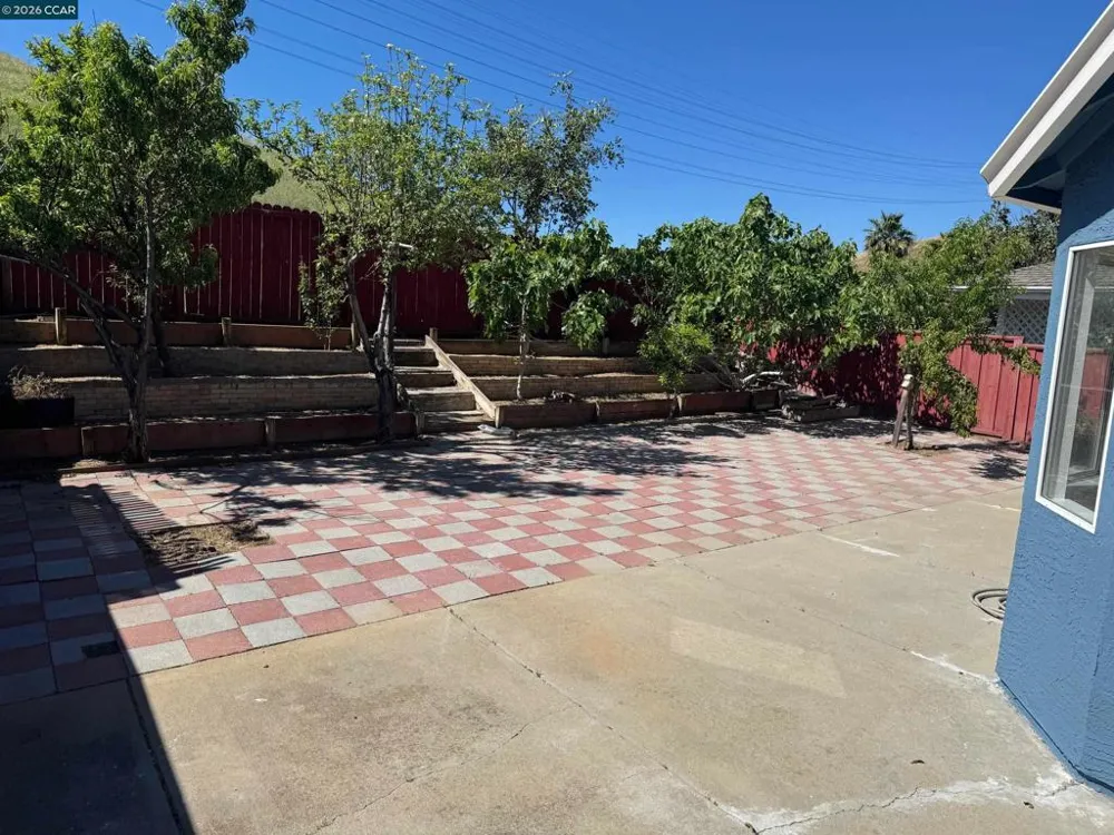 2268 Oak Hills Dr Pittsburg, CA 94565