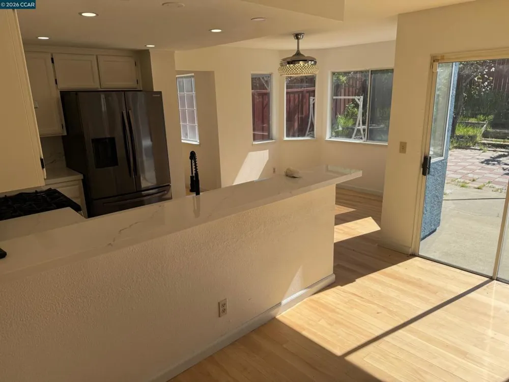 2268 Oak Hills Dr Pittsburg, CA 94565