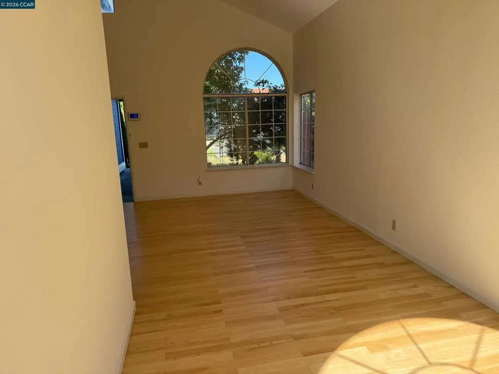 2268 Oak Hills Dr Pittsburg, CA 94565