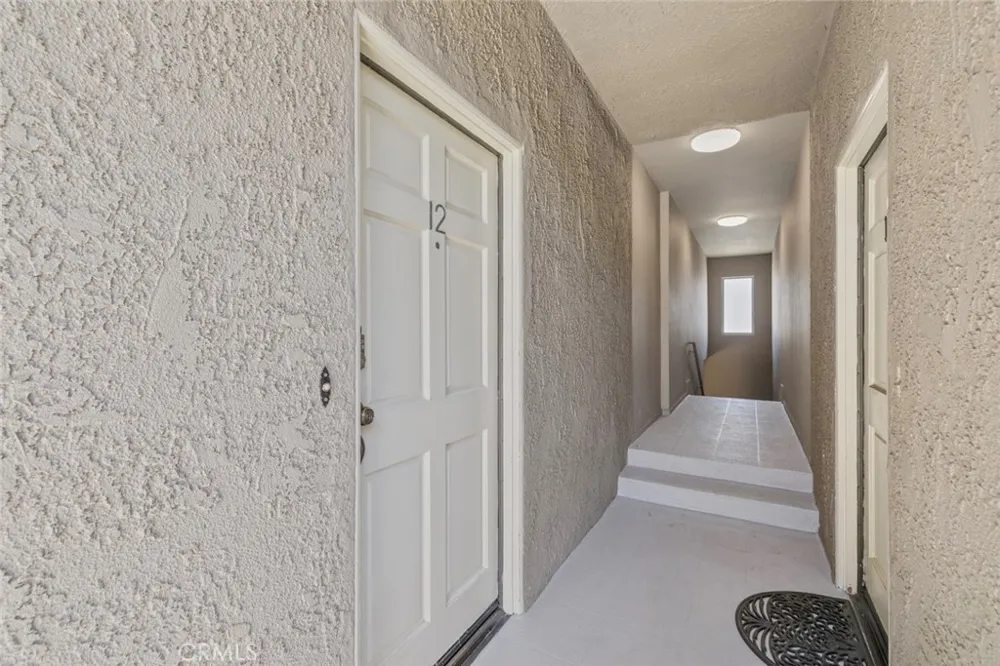 4859 Coldwater Canyon #12 Sherman Oaks, CA 91423