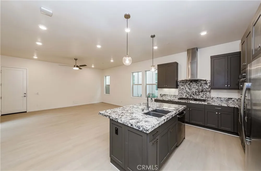 191 Frame Irvine, CA 92618
