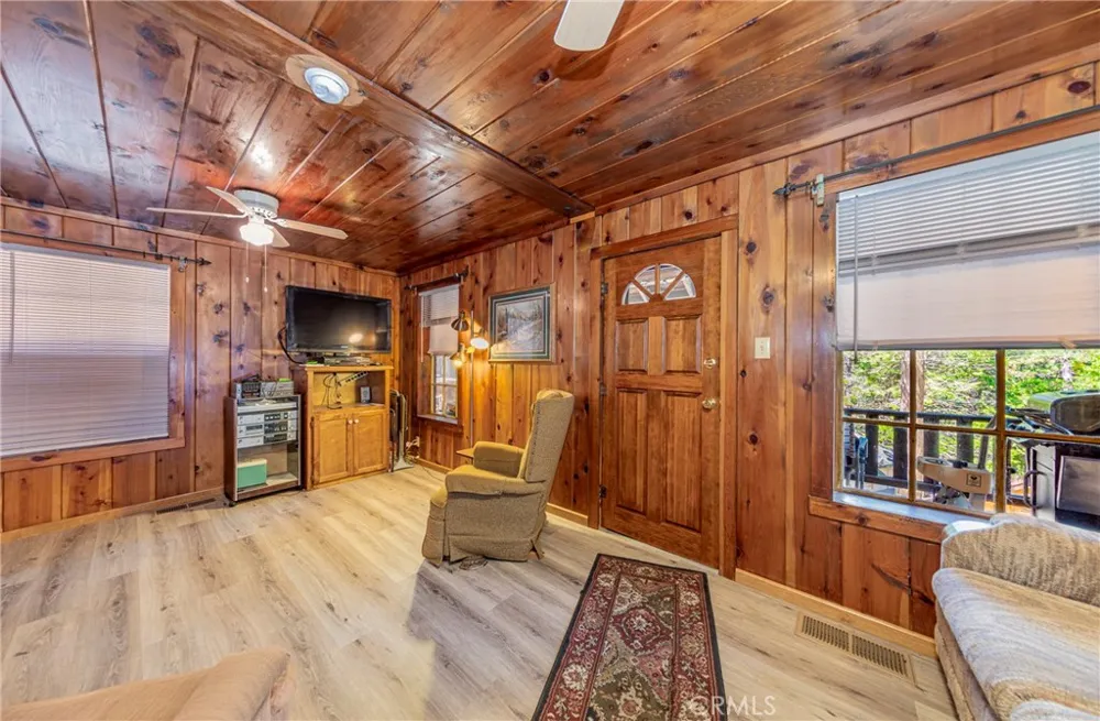50054 Poplar Road Oakhurst, CA 93644