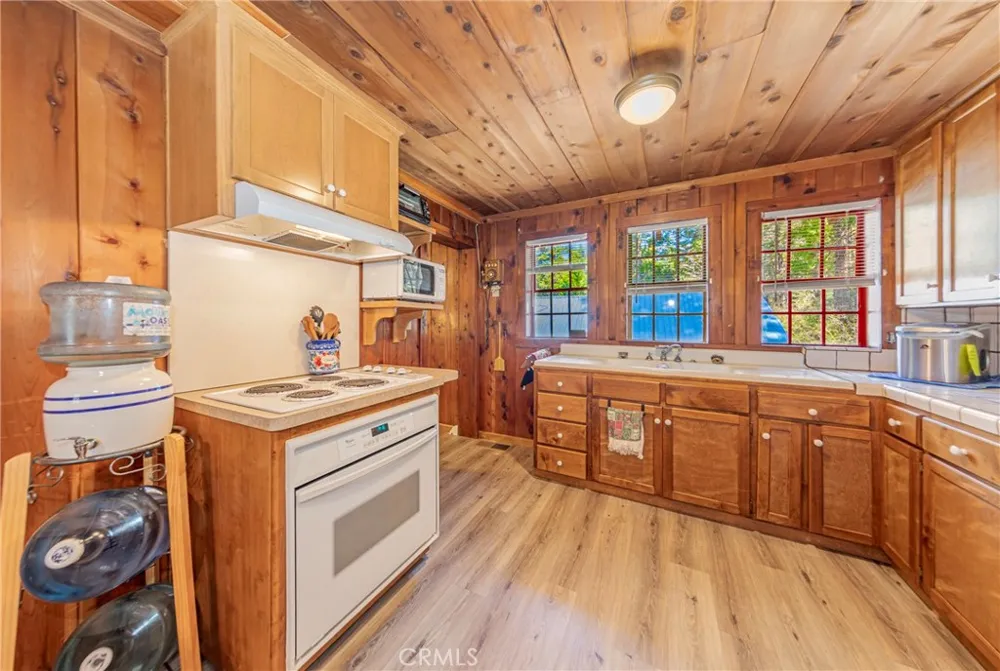 50054 Poplar Road Oakhurst, CA 93644