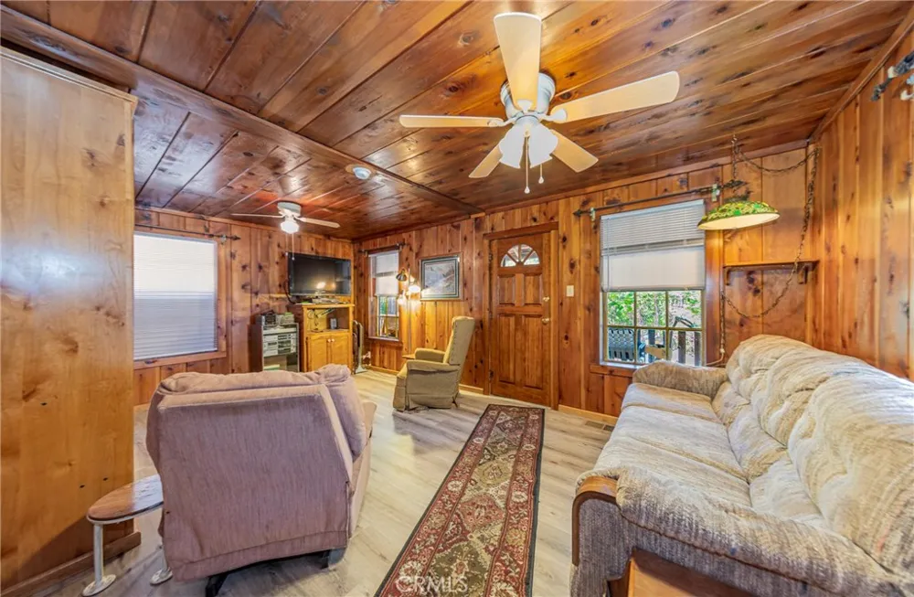 50054 Poplar Road Oakhurst, CA 93644
