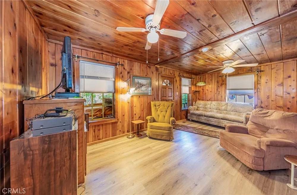 50054 Poplar Road Oakhurst, CA 93644