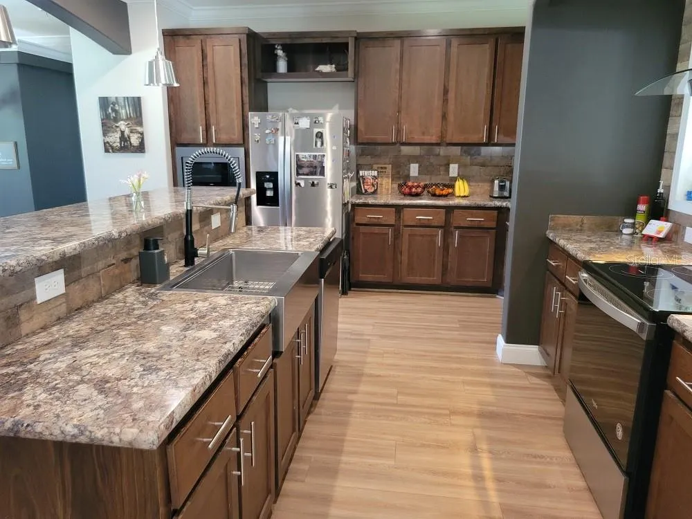 22397 MONDON HILL ROAD Brooksville, FL 34601