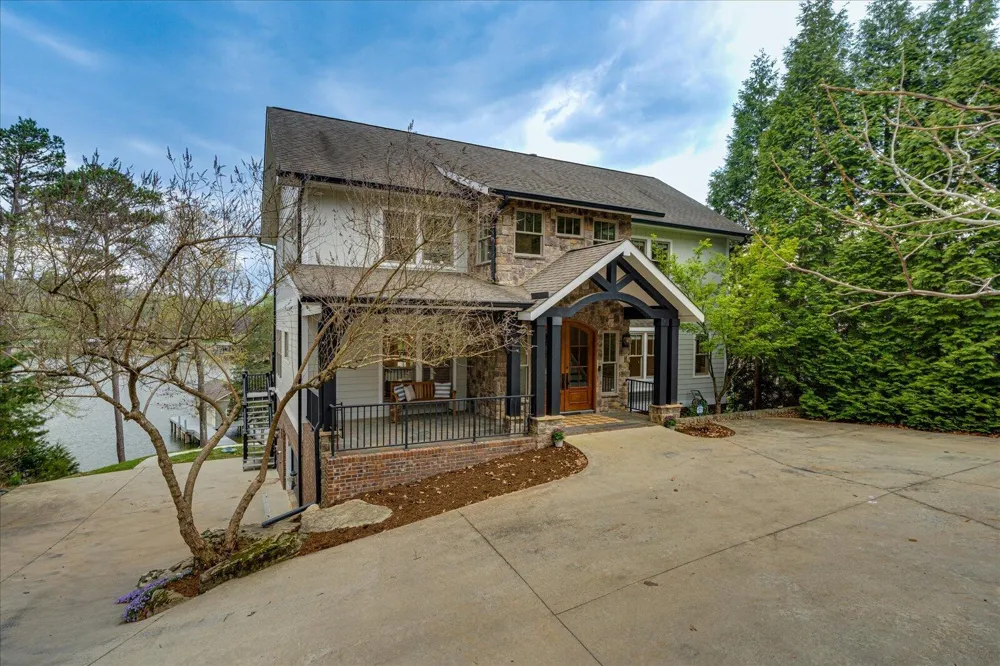 302 Key Cove Road Spring City, TN 37381