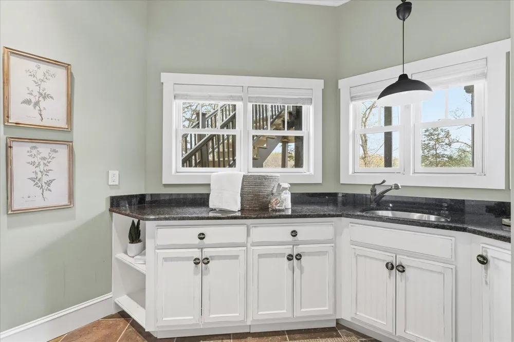 302 Key Cove Road Spring City, TN 37381