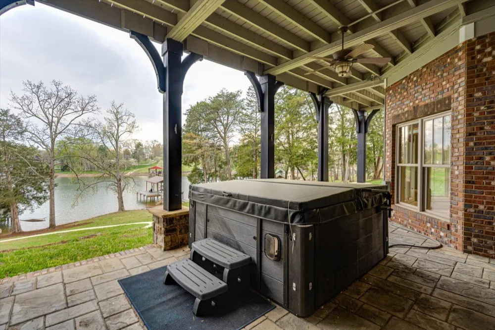 302 Key Cove Road Spring City, TN 37381