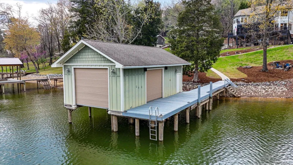 302 Key Cove Road Spring City, TN 37381