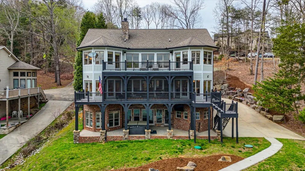 302 Key Cove Road Spring City, TN 37381