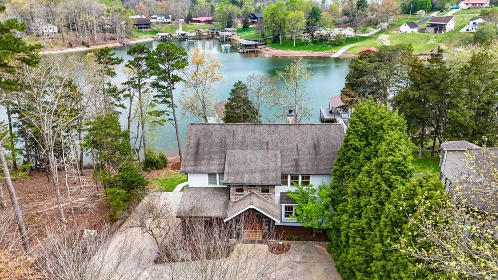 302 Key Cove Road Spring City, TN 37381