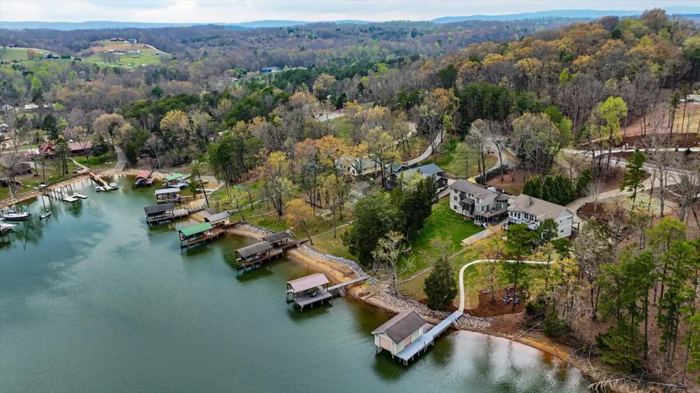 302 Key Cove Road Spring City, TN 37381