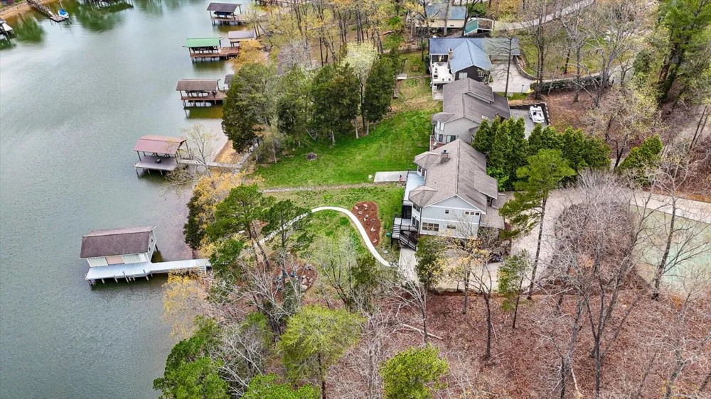 302 Key Cove Road Spring City, TN 37381
