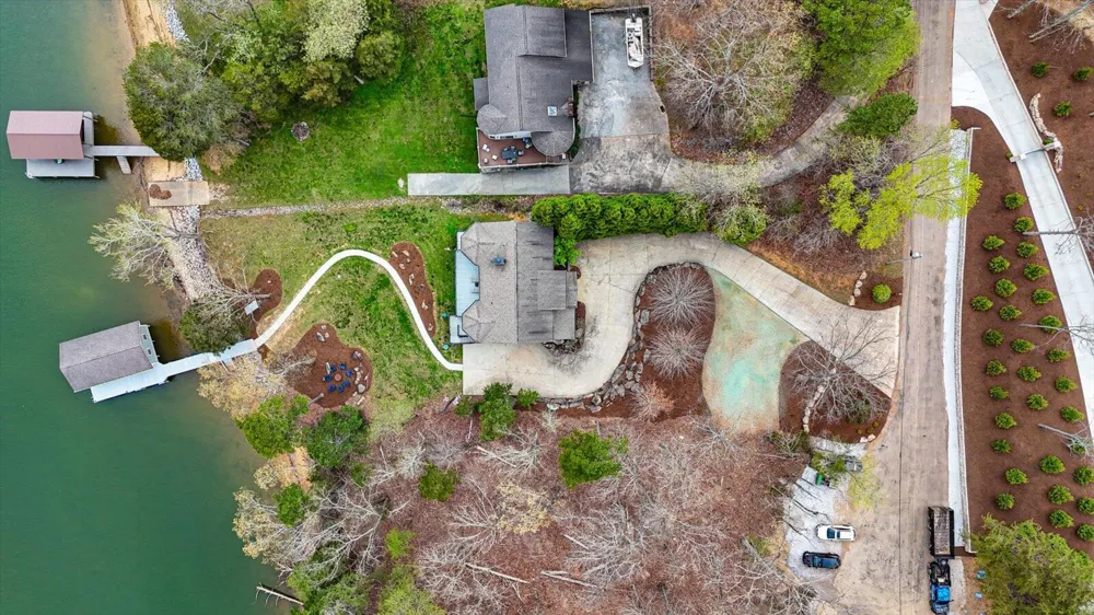 302 Key Cove Road Spring City, TN 37381