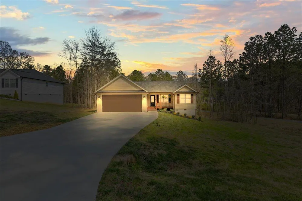 818 Bridges Road Rocky Face, GA 30740