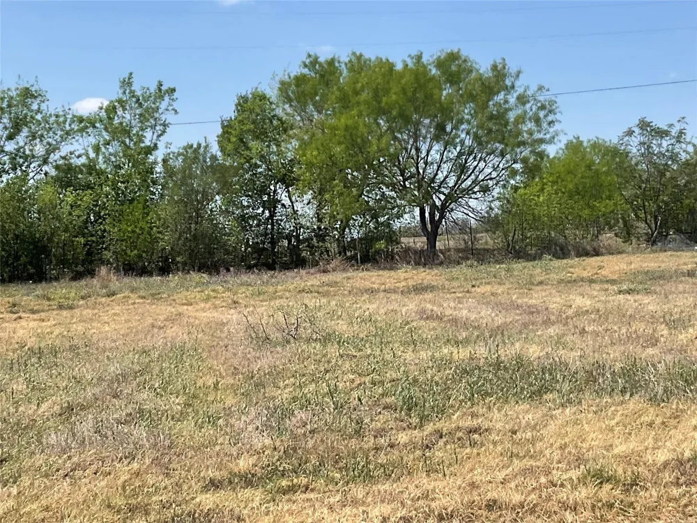 69 Horseshoe Drive Gonzales, TX 78629