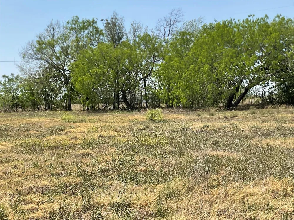 69 Horseshoe Drive Gonzales, TX 78629