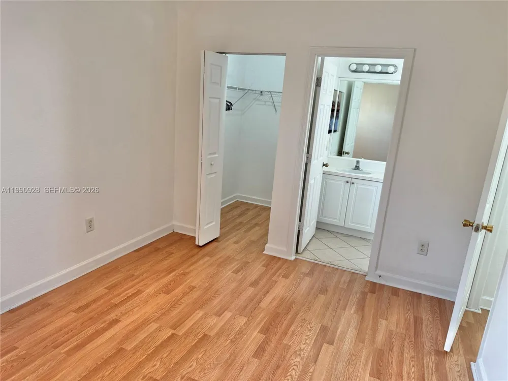 9269 SW 227th St #8 Cutler Bay, FL 33190